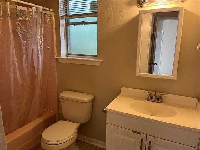 2504 Longwood Dr #A - Photo 6 of 6