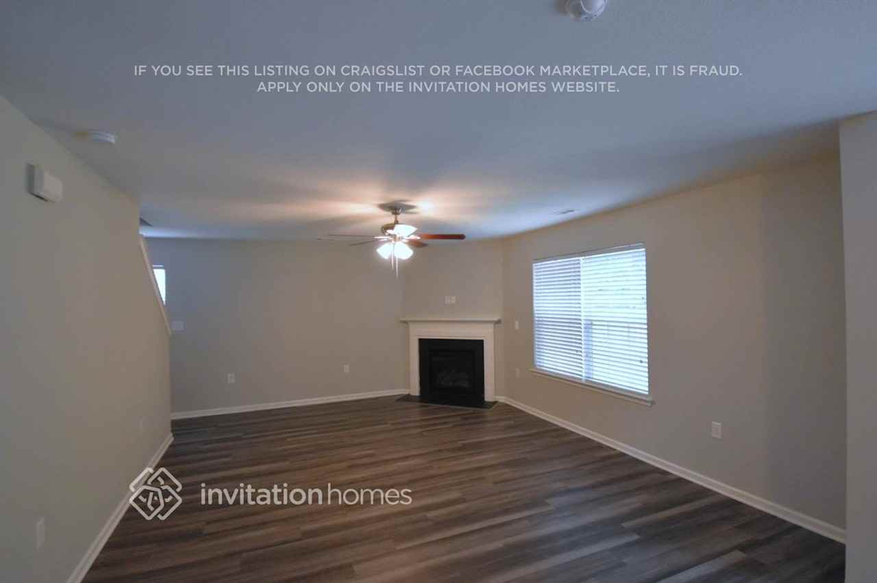 5427 Graypark Dr - Photo 4 of 18
