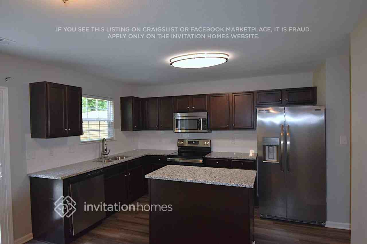 5427 Graypark Dr - Photo 6 of 18