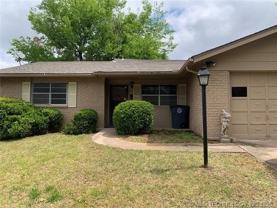 2113 S Birmingham Ct - Photo 1 of 1