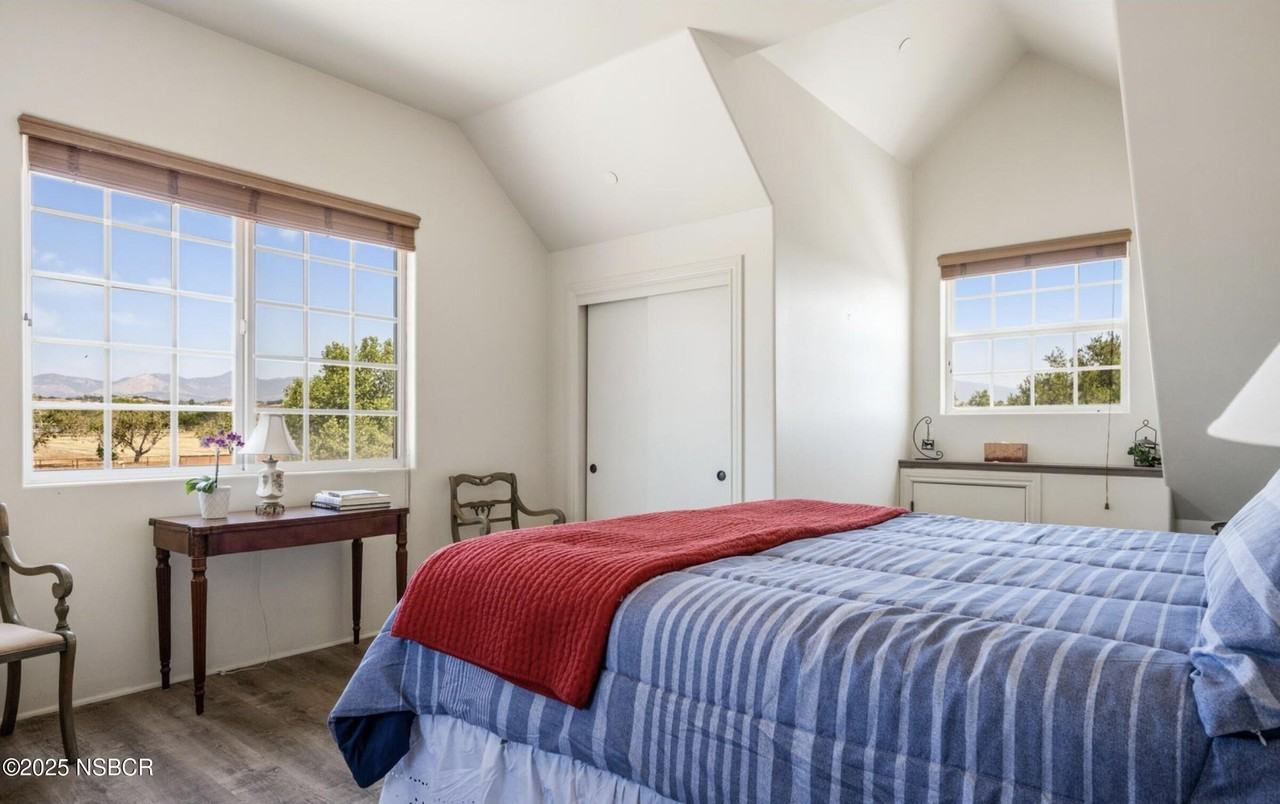 3331 Baseline Ave - Photo 2 of 8