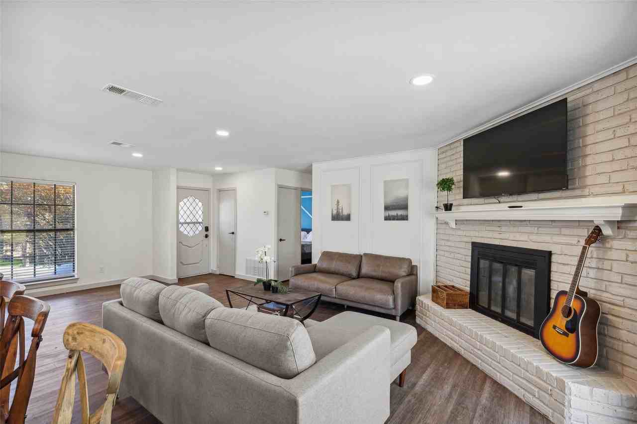 529 Shore Dr - Photo 5 of 27