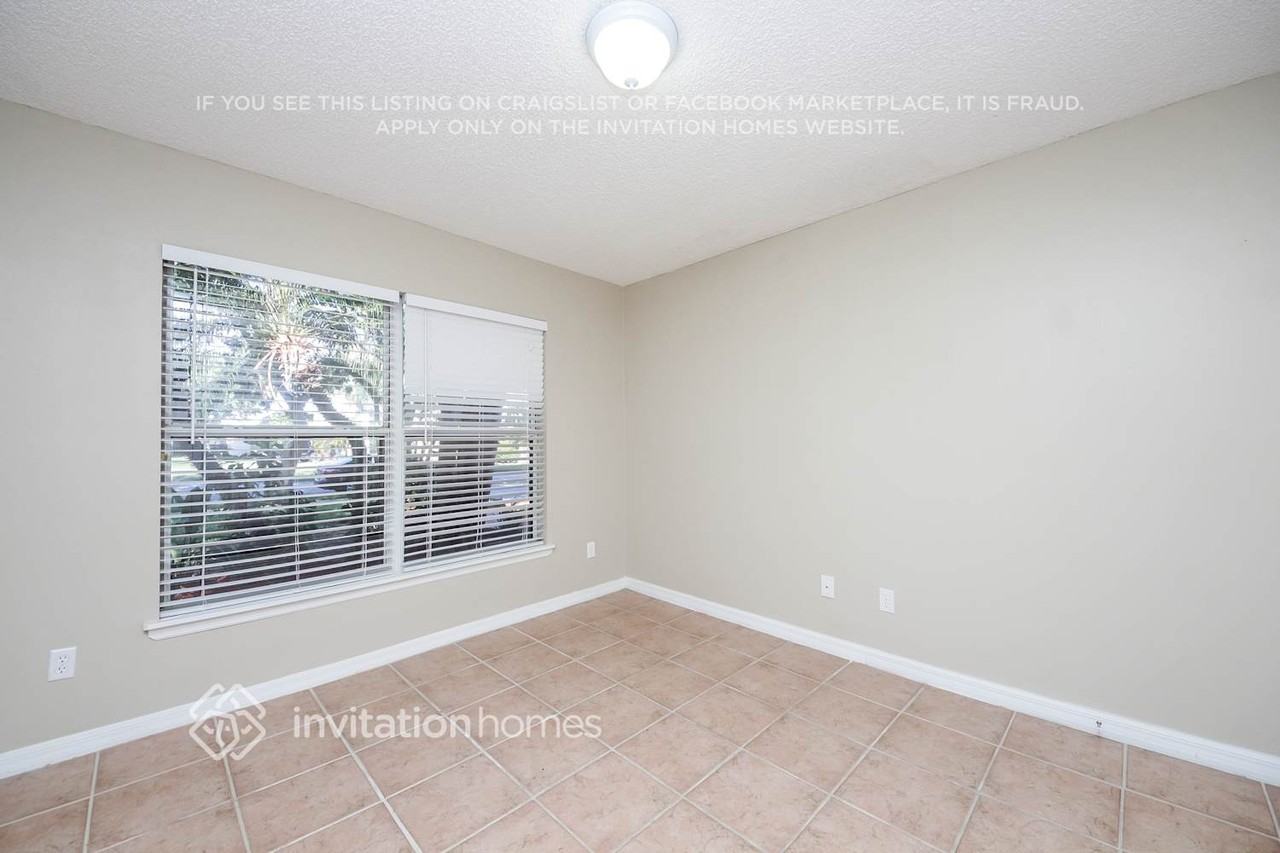 7058 Red Bay Ct - Photo 4 of 6