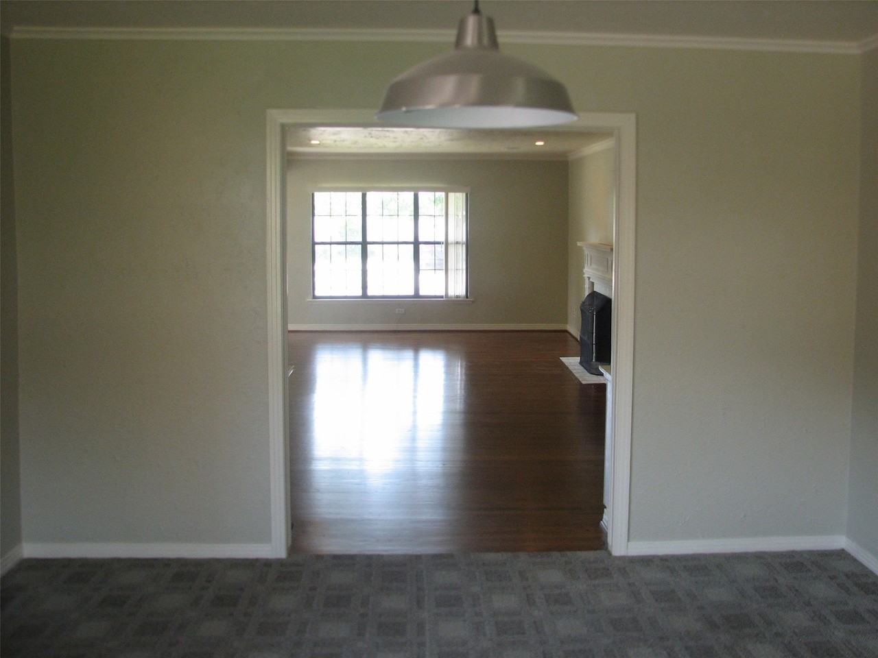 10943 Desdemona Dr - Photo 6 of 9