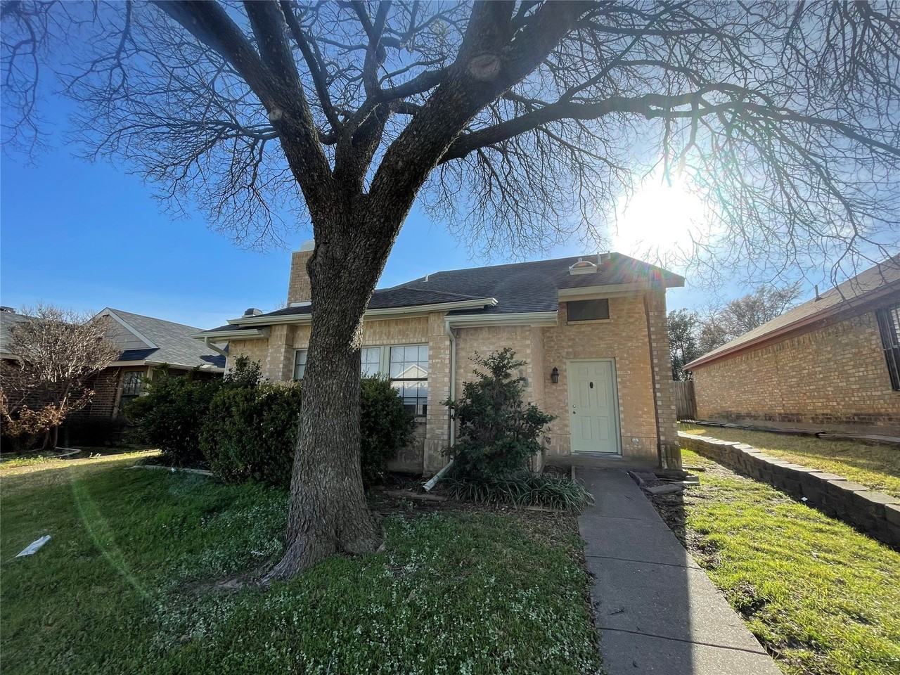 1513 Liberty Ln