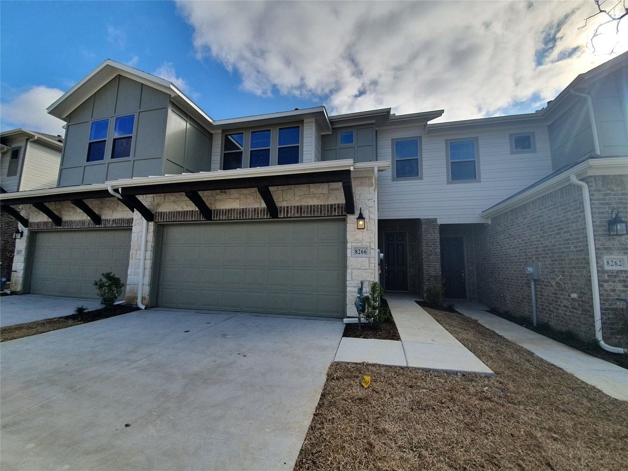 8266 Primrose Way - Photo 2 of 29
