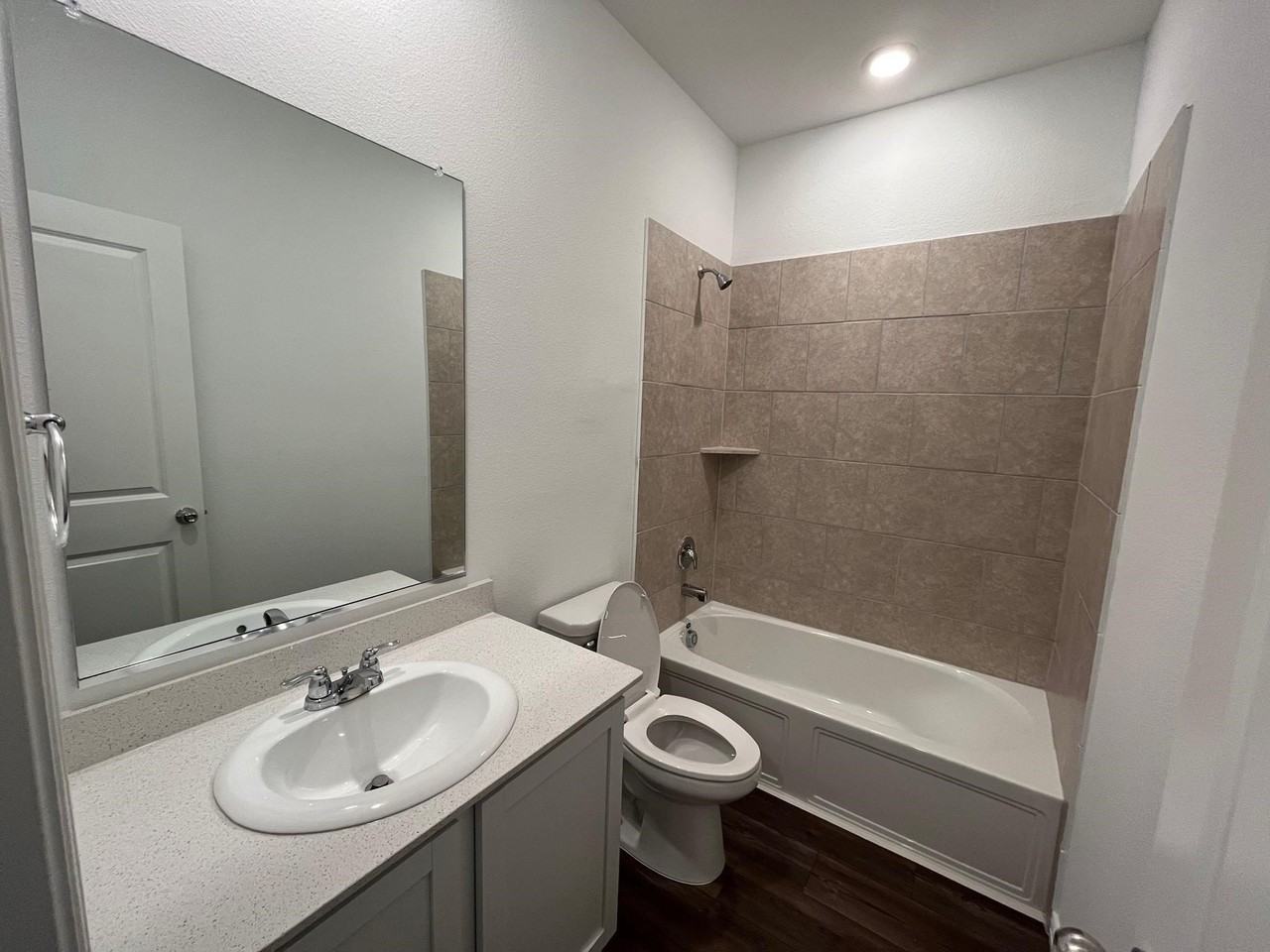 5628 Elwood Dr - Photo 7 of 14