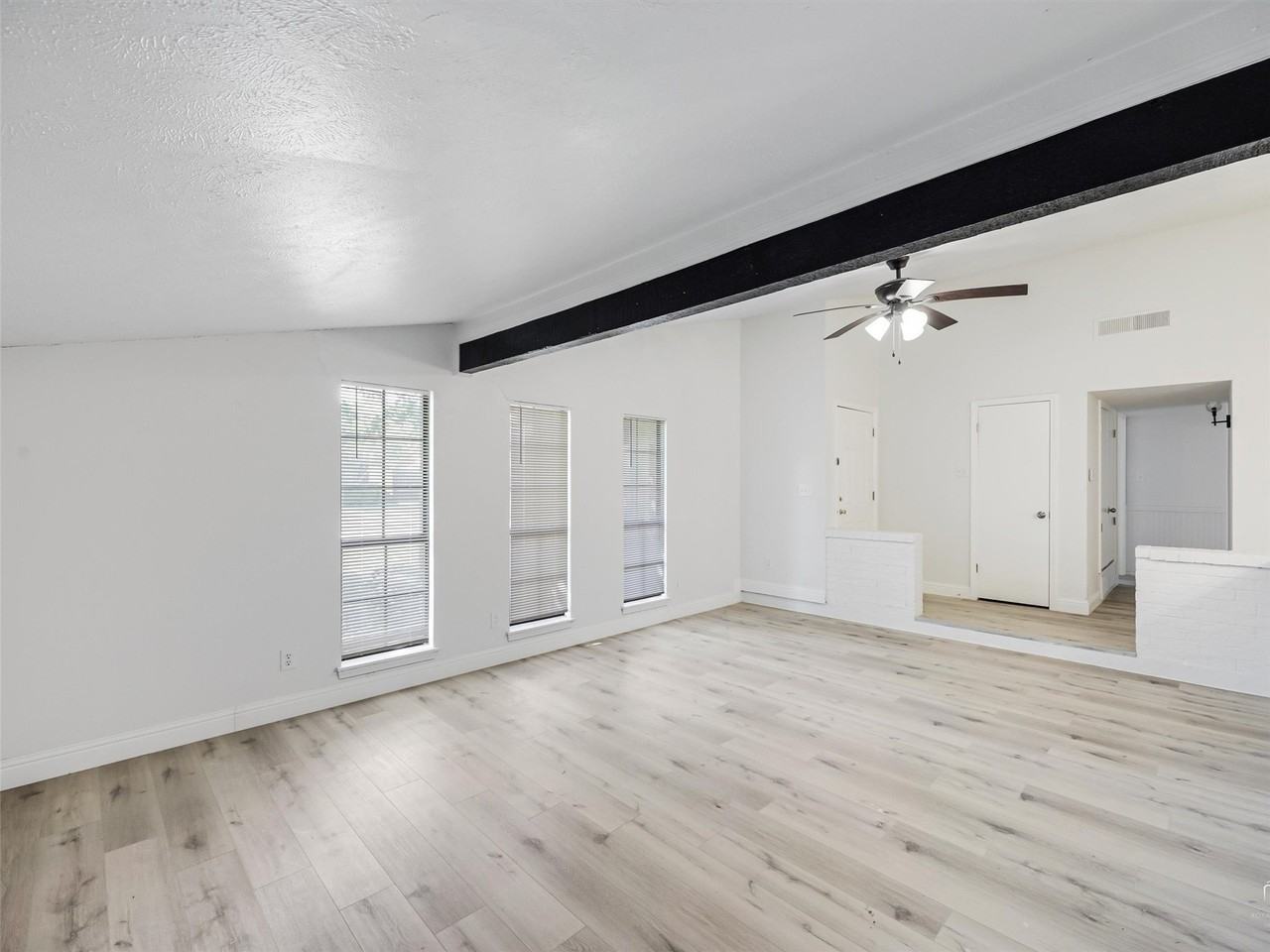4314 Arrowwood St - Photo 7 of 25