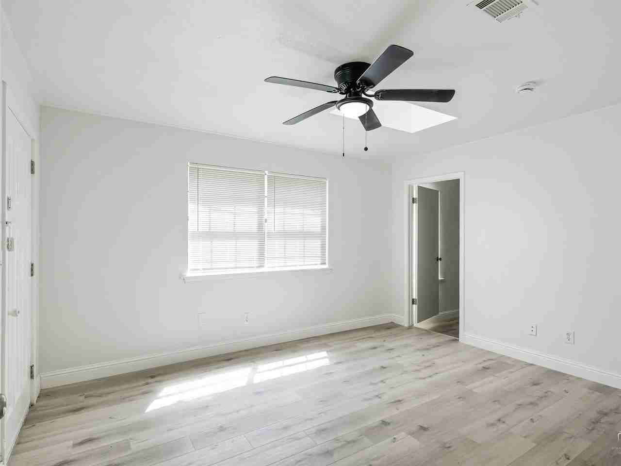 4314 Arrowwood St - Photo 6 of 20