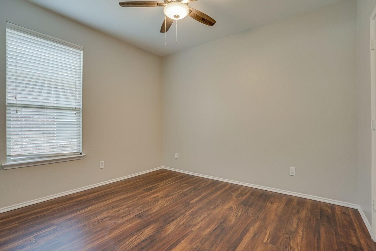 4717 Hidden Pond Dr - Photo 7 of 29