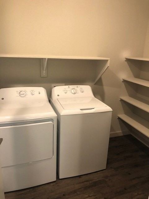 2309 N Elm St - Photo 3 of 8