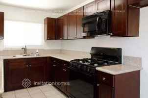 featured image of 4975 N E St
