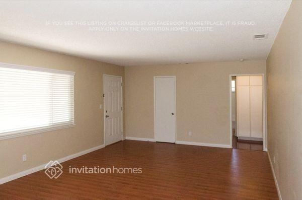 4975 N E St - Photo 5 of 15