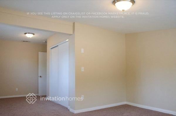 4975 N E St - Photo 7 of 15