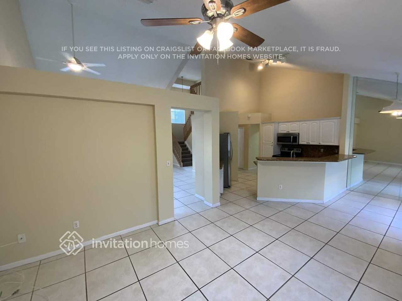 9648 Tavernier Dr - Photo 4 of 17