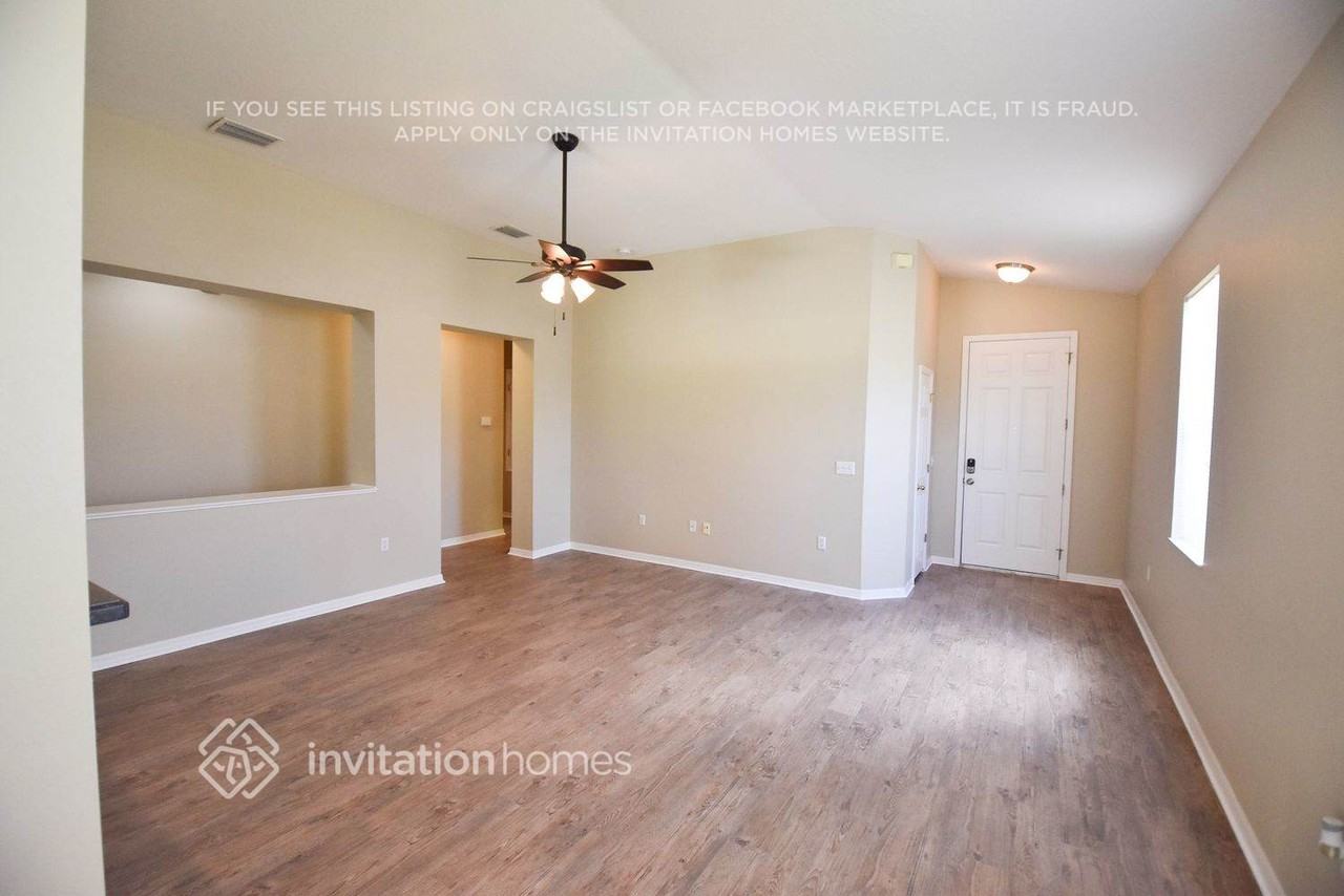 6860 Lake Eaglebrooke Dr - Photo 2 of 12