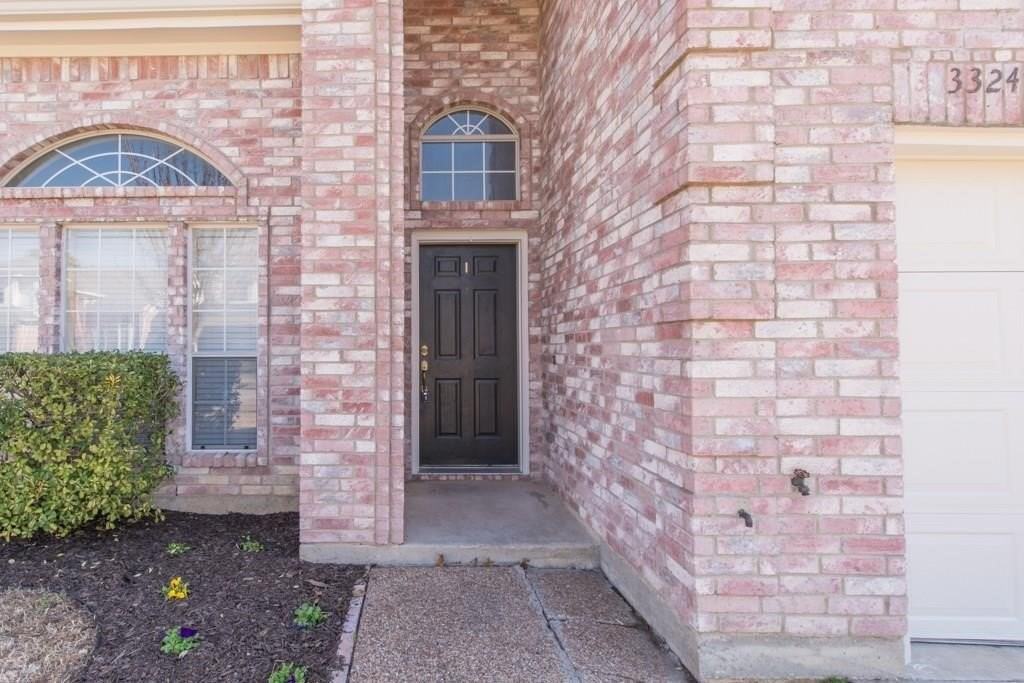 3324 Windchase Dr - Photo 3 of 25