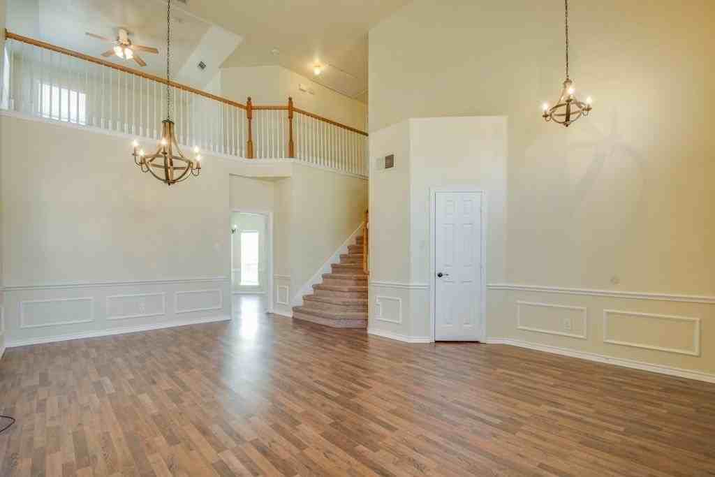 3324 Windchase Dr - Photo 5 of 25