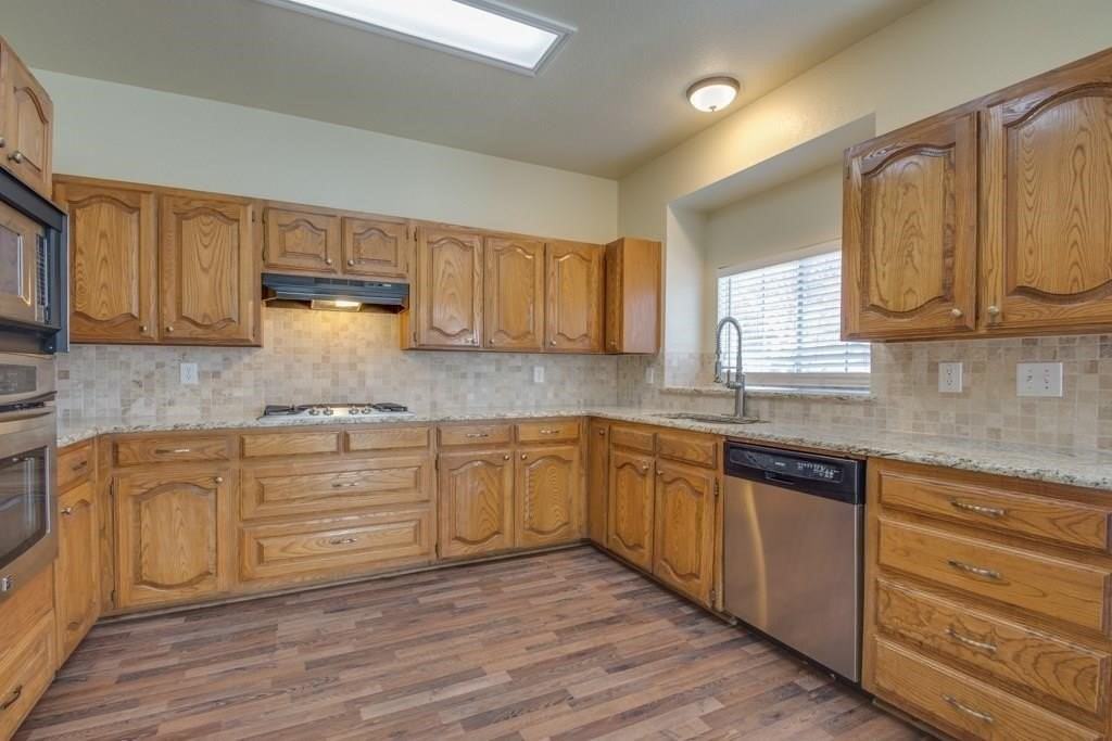 3324 Windchase Dr - Photo 7 of 25