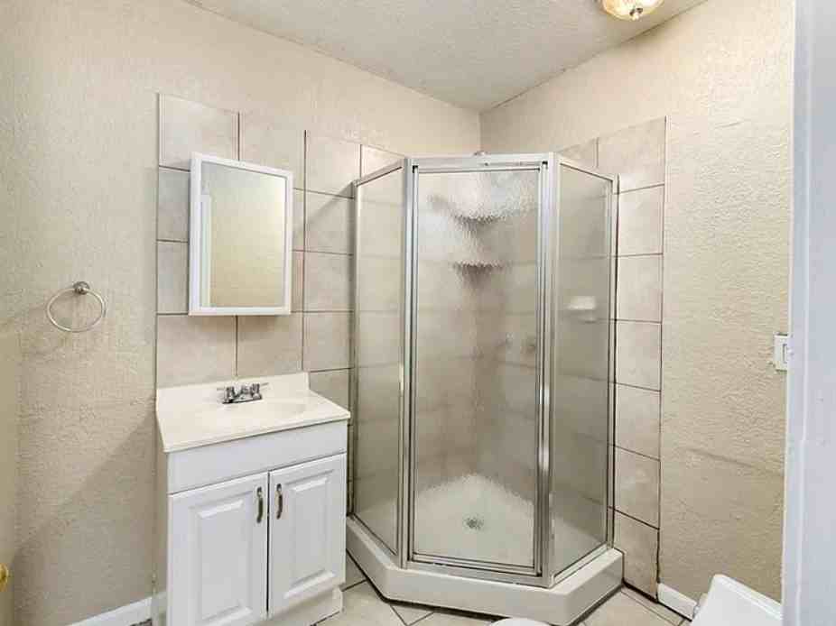 1126 Fremont Ave #1 - Photo 2 of 8