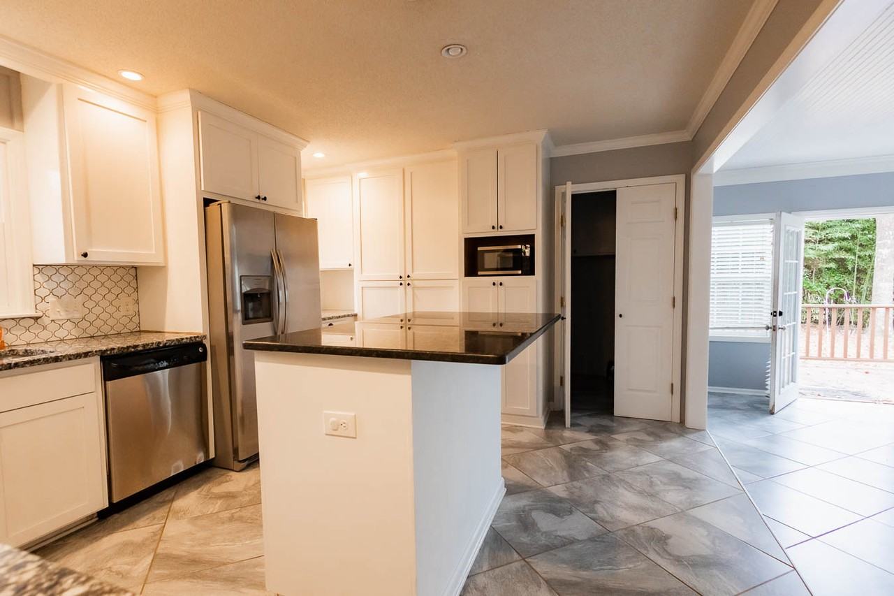 2822 Bedford St #1 - Photo 6 of 37