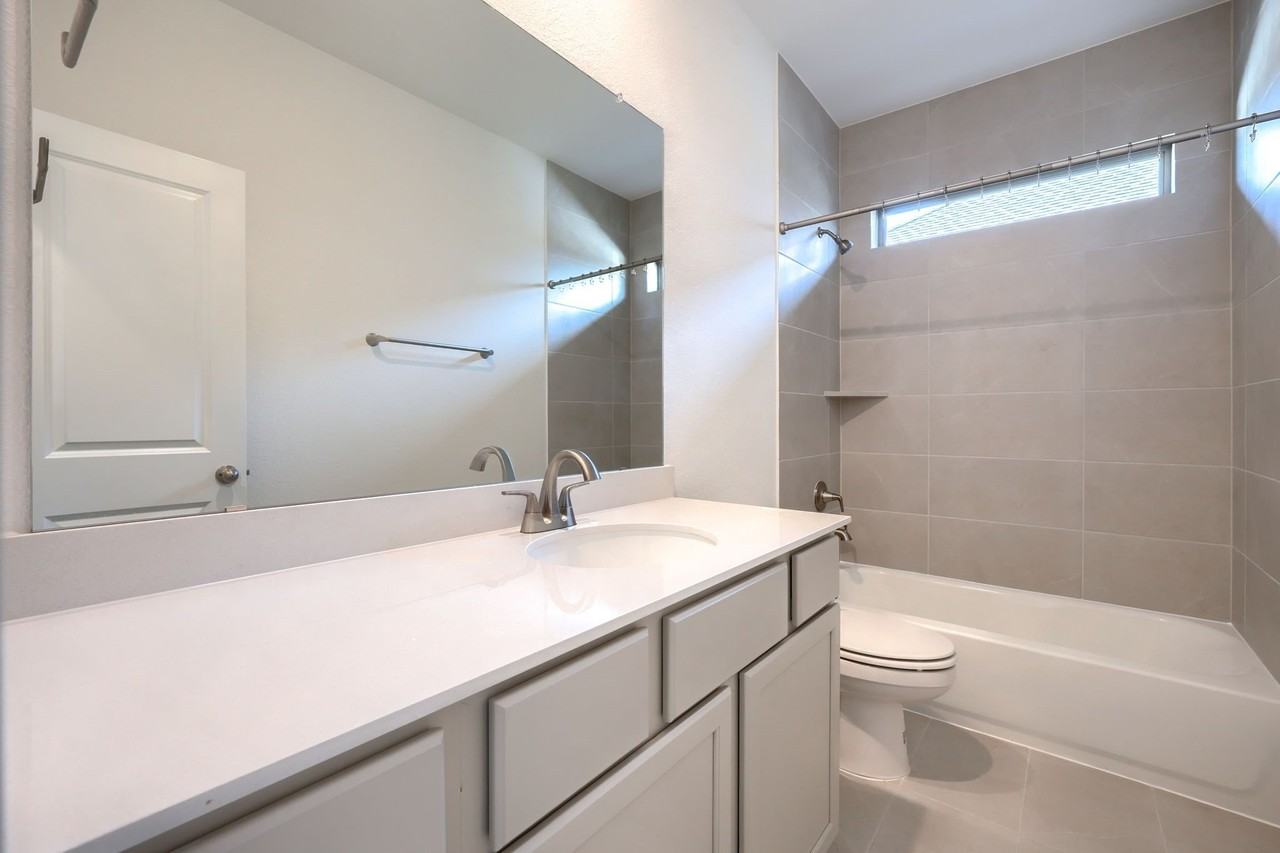 1808 Willowhurst Ln - Photo 6 of 32