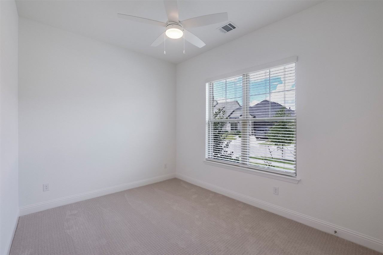 262 Observation Dr N - Photo 5 of 19