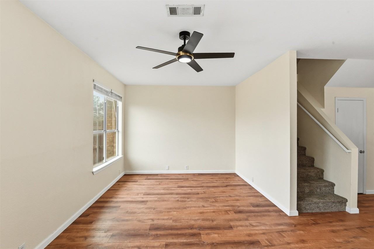 2620 Ezekial Way - Photo 4 of 24