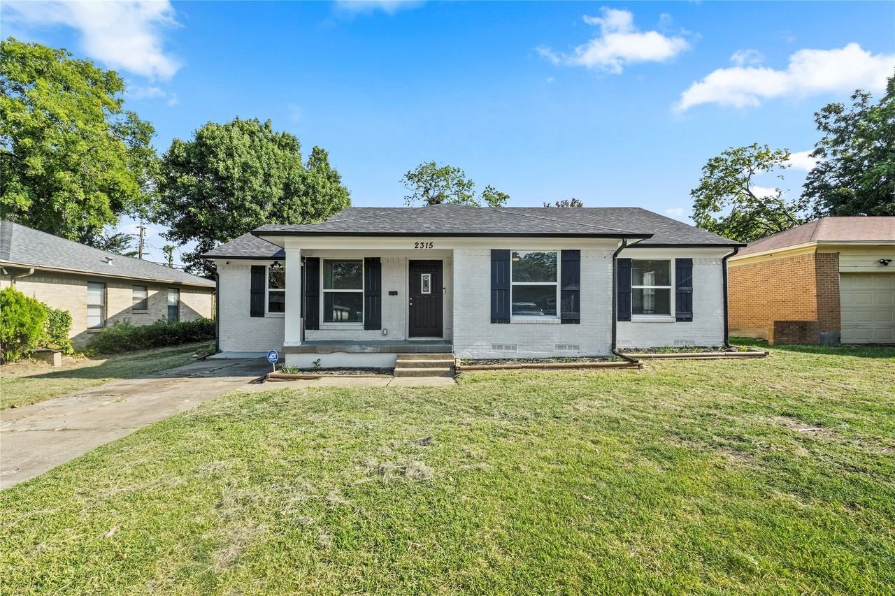 2315 Housley Dr - Photo 2 of 22