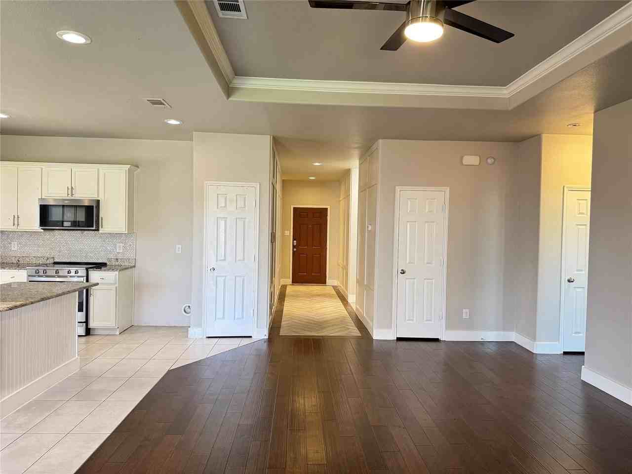 9005 Cloudveil Dr - Photo 5 of 22