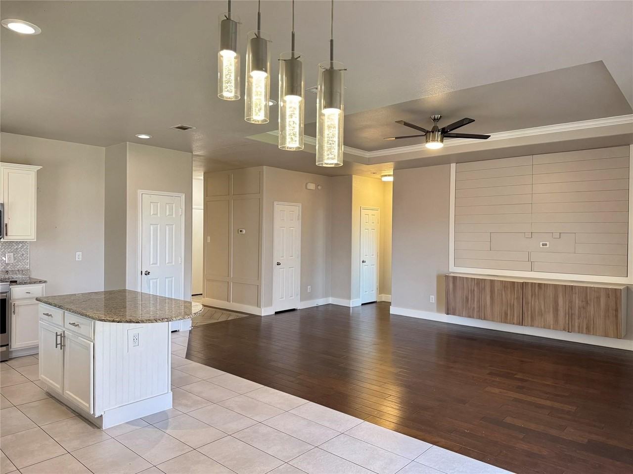 9005 Cloudveil Dr - Photo 7 of 22