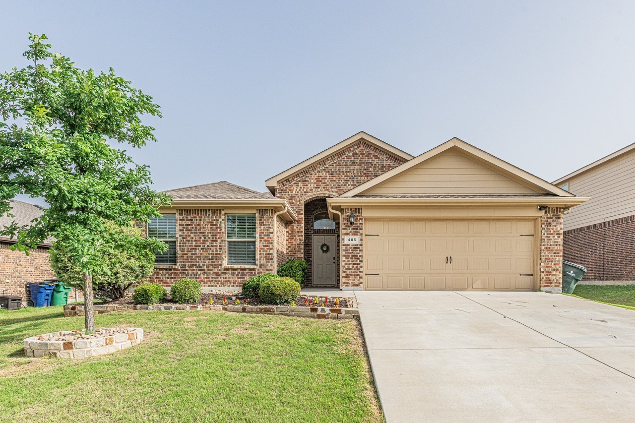 405 Calder Ln