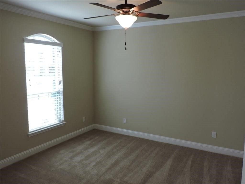 1156 Roma Dr - Photo 3 of 22