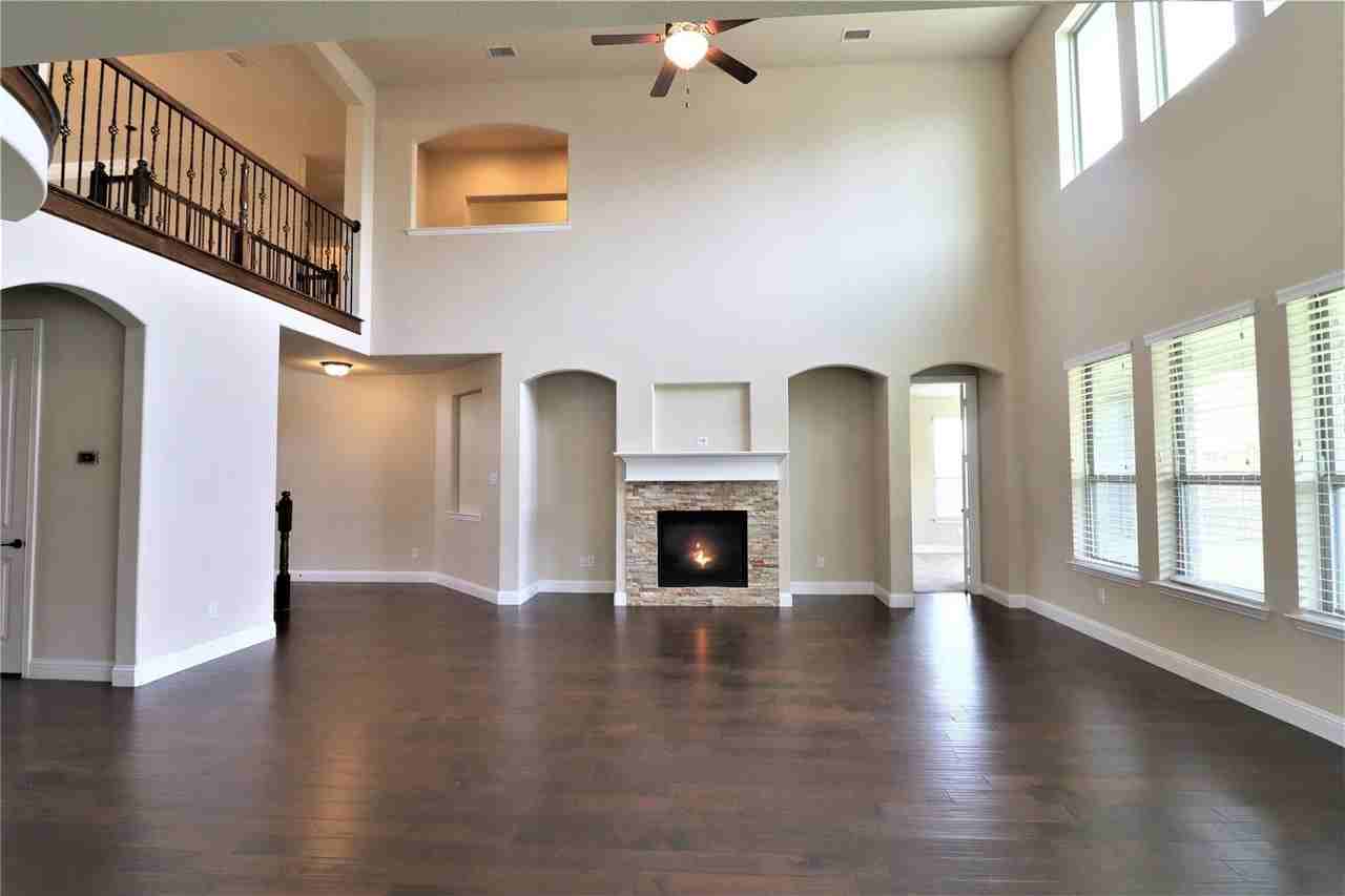 1156 Roma Dr - Photo 5 of 22