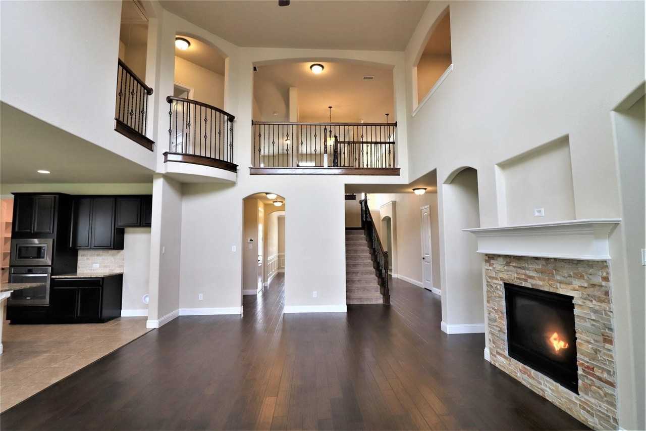 1156 Roma Dr - Photo 6 of 22