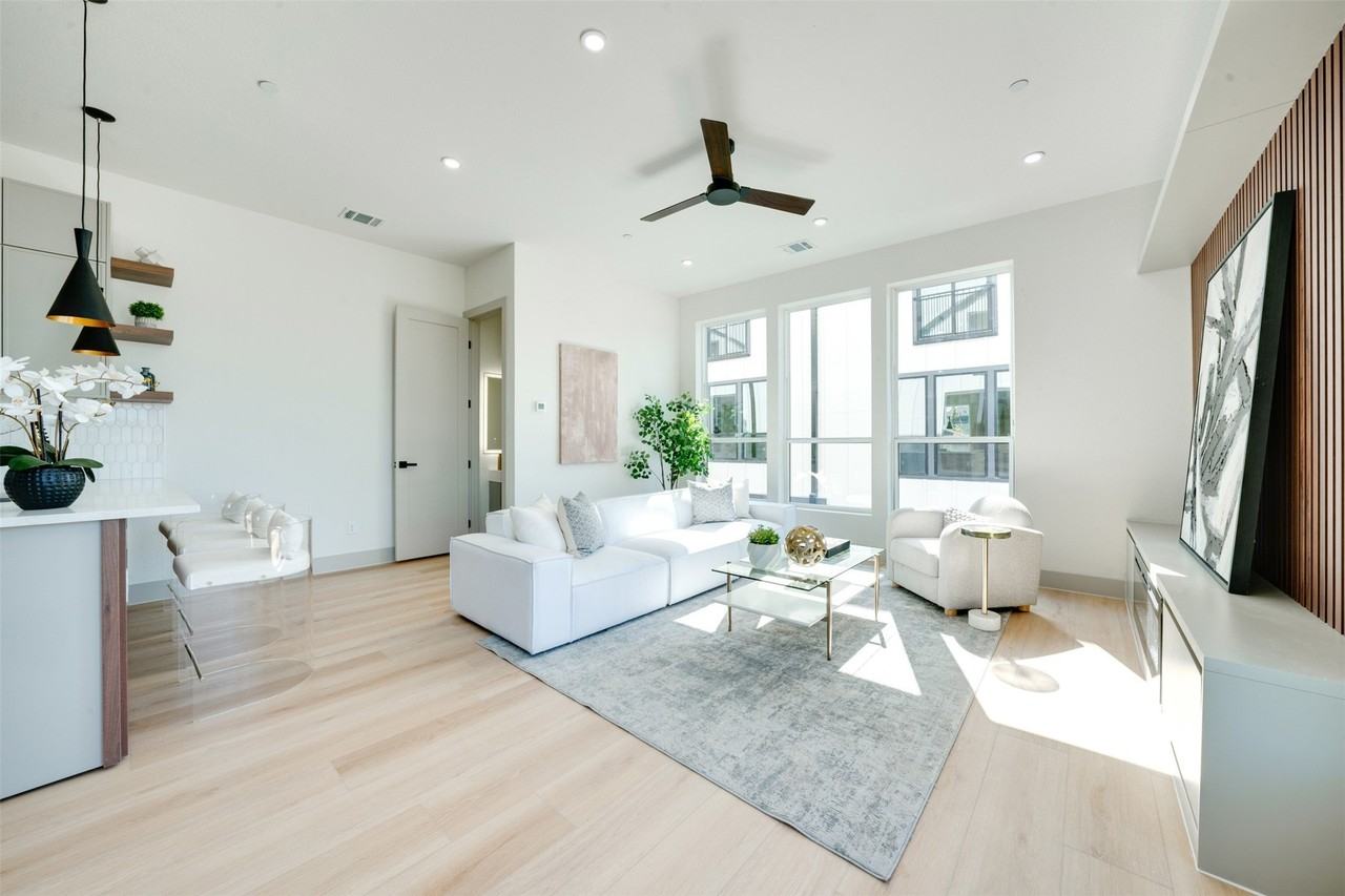512 N Lancaster Ave #6 - Photo 5 of 37