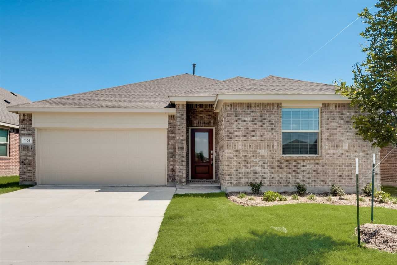 1109 Sassafras Dr