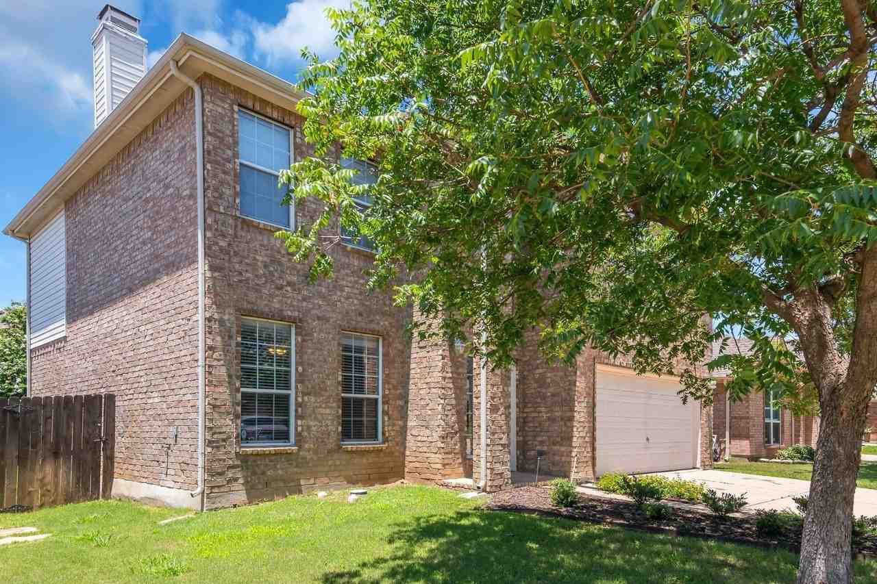 10217 Pear St - Photo 2 of 30