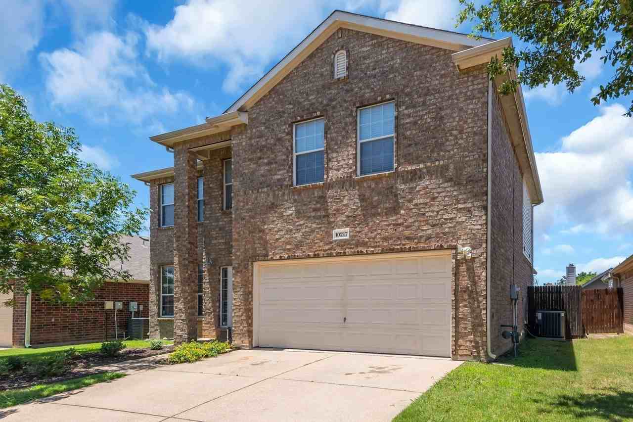 10217 Pear St - Photo 3 of 30