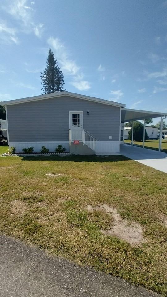 213 Green Haven Ln W #213 - Photo 3 of 45
