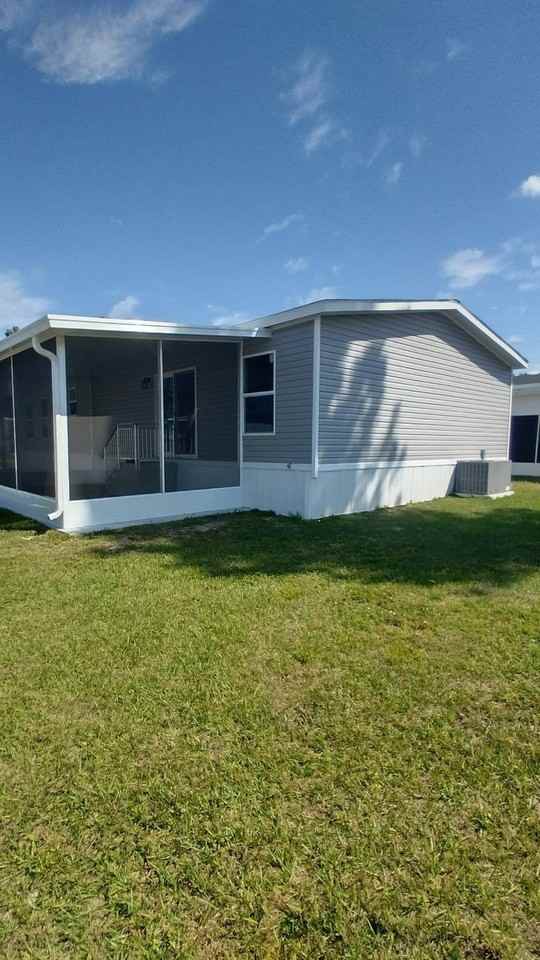 213 Green Haven Ln W #213 - Photo 6 of 45