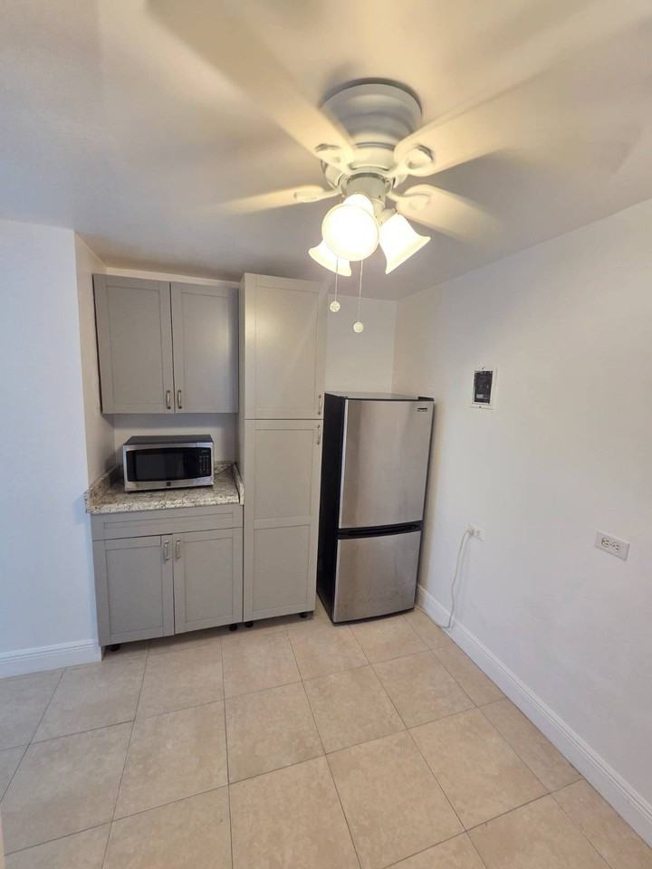 3351 Sw 7th St #3351 - Photo 4 of 5