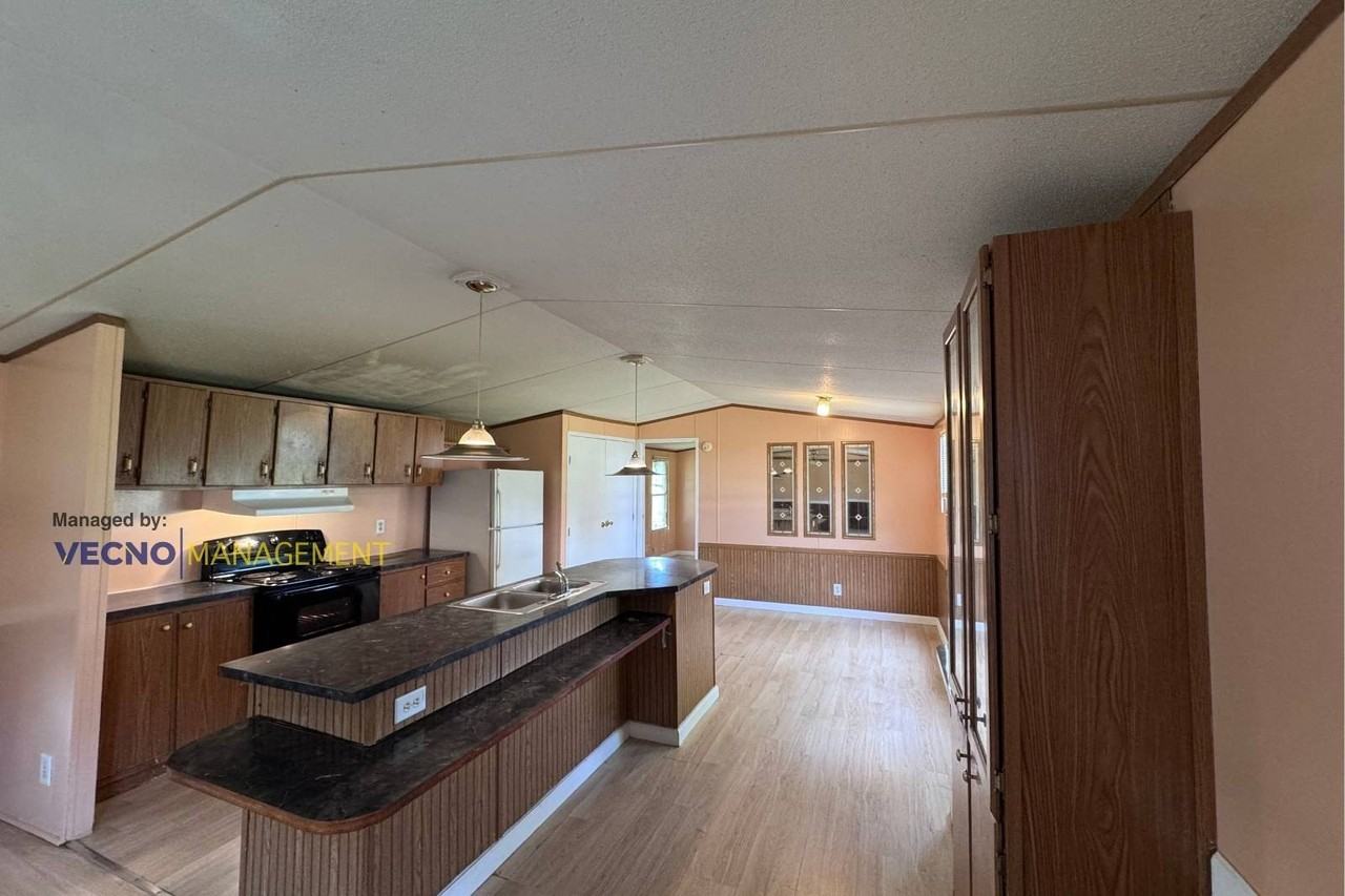 9831 Loop 106 #18 - Photo 2 of 18