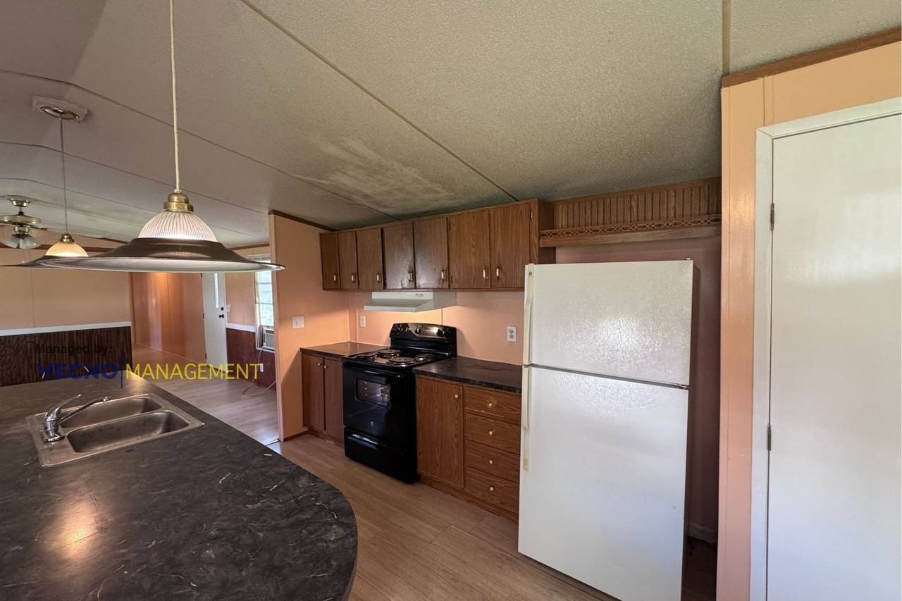 9831 Loop 106 #18 - Photo 3 of 18