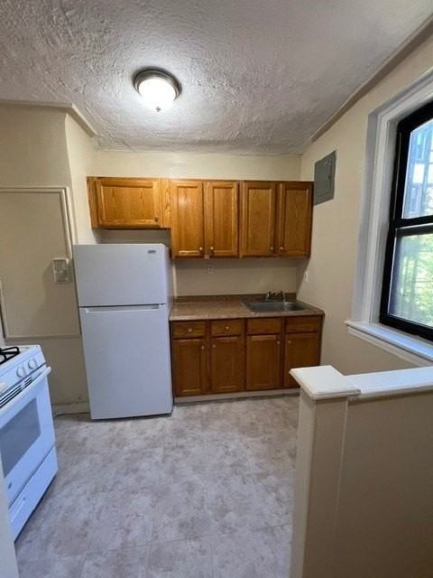 9 Greenridge Ave #C8 - Photo 4 of 7