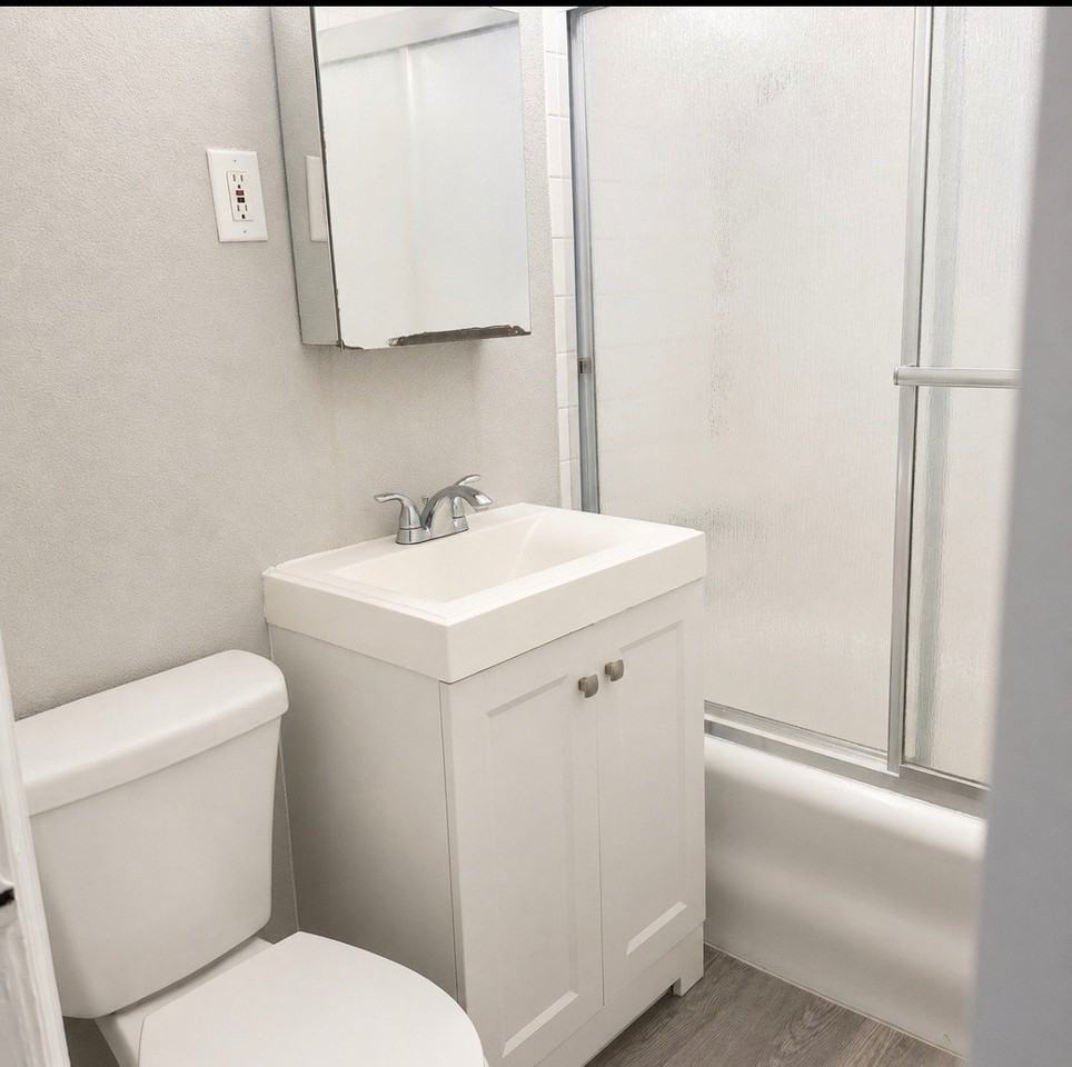 323 Marine Ave #2A - Photo 7 of 9