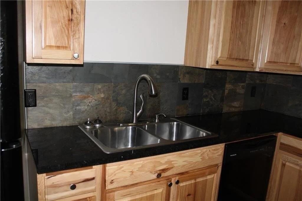 523 E Main St #1 - Photo 5 of 9
