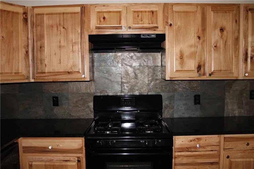 523 E Main St #1 - Photo 6 of 9