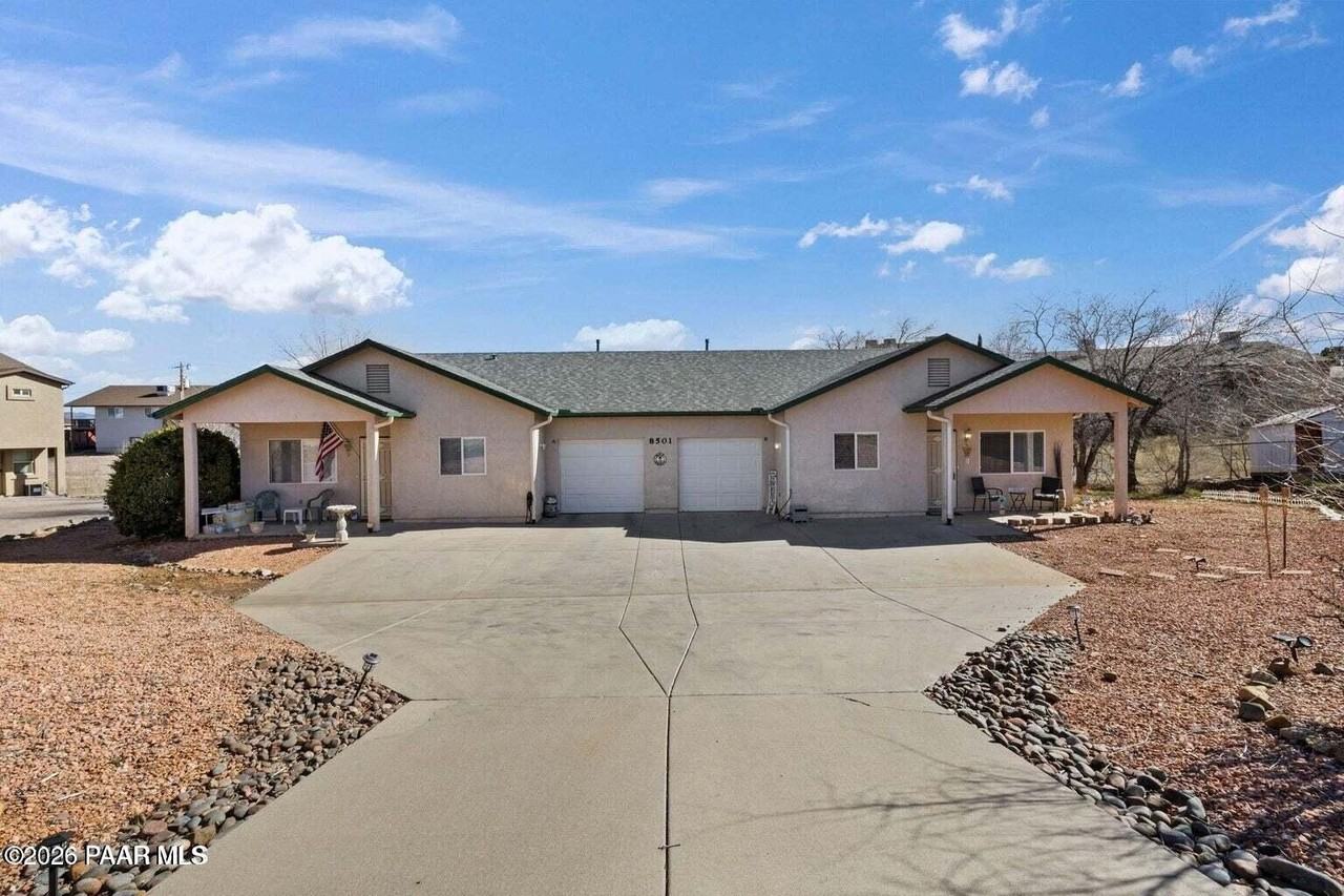 8501 E Leigh Dr #B - Photo 2 of 27