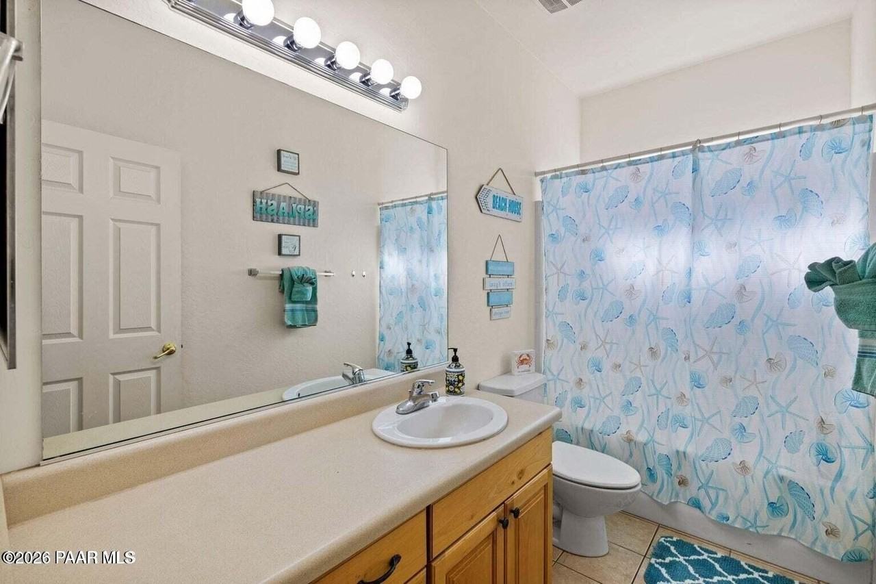 8501 E Leigh Dr #B - Photo 4 of 27